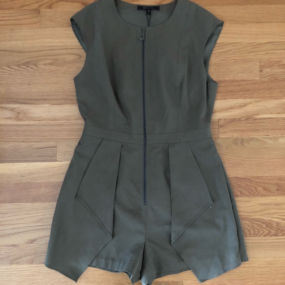 Sleeveless front zip romper